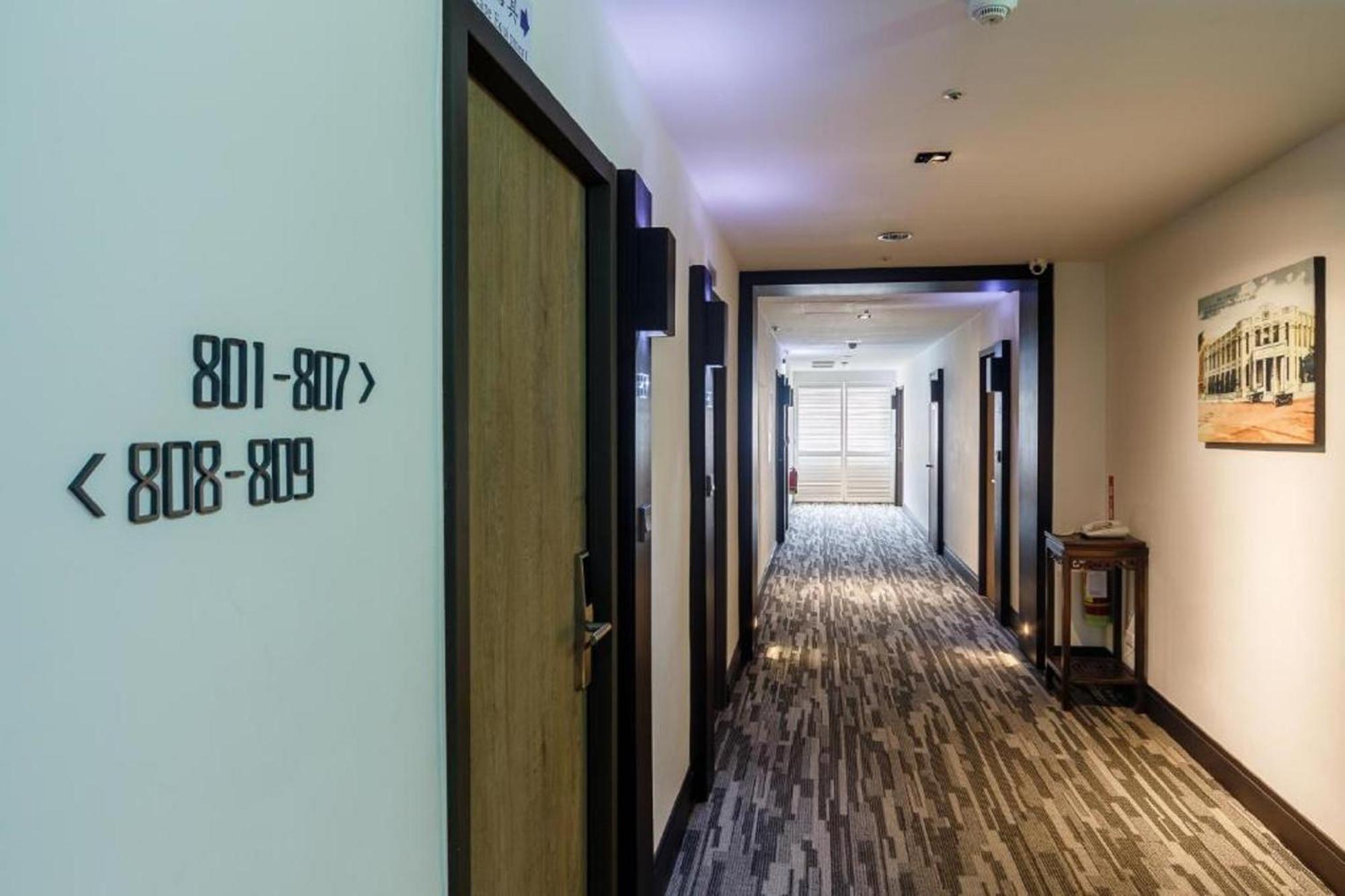 53 Hotel Taichung Exterior foto