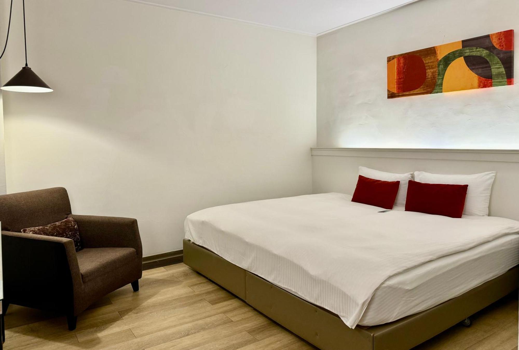 53 Hotel Taichung Exterior foto