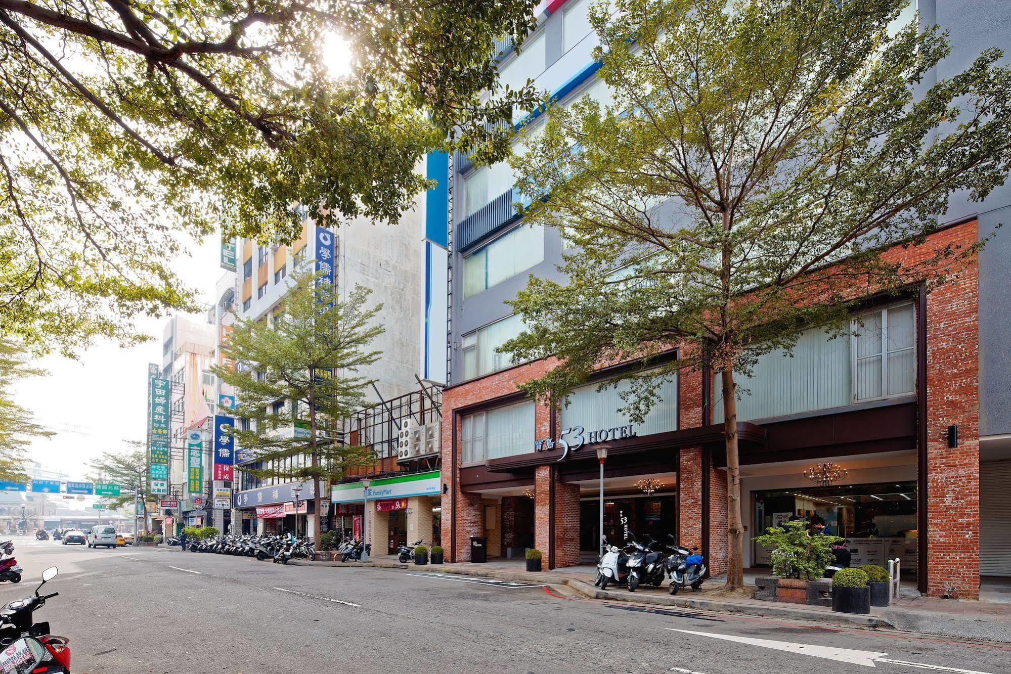 53 Hotel Taichung Exterior foto