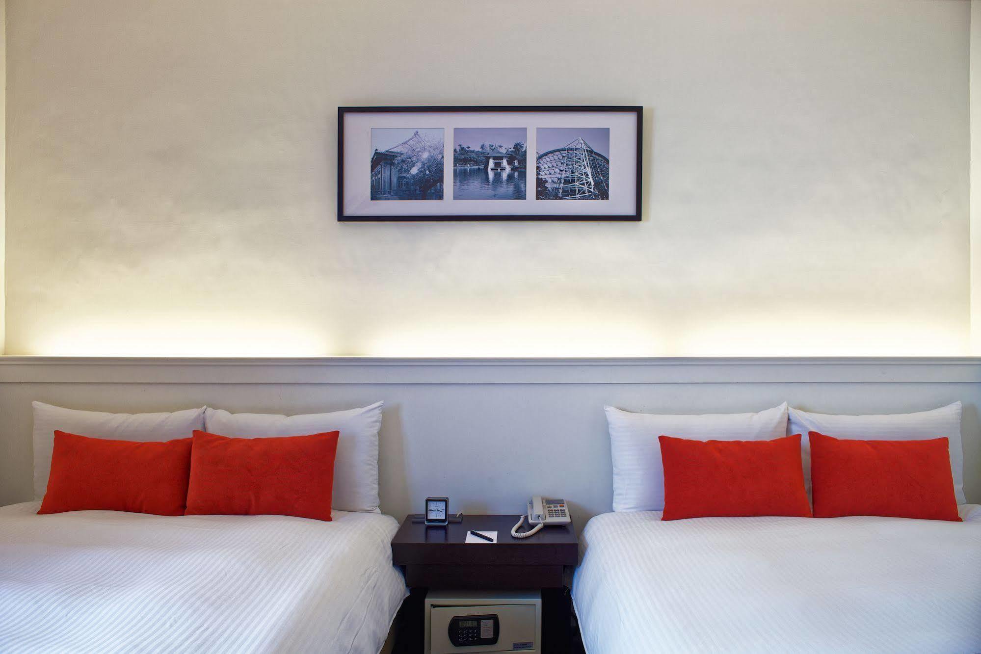 53 Hotel Taichung Exterior foto